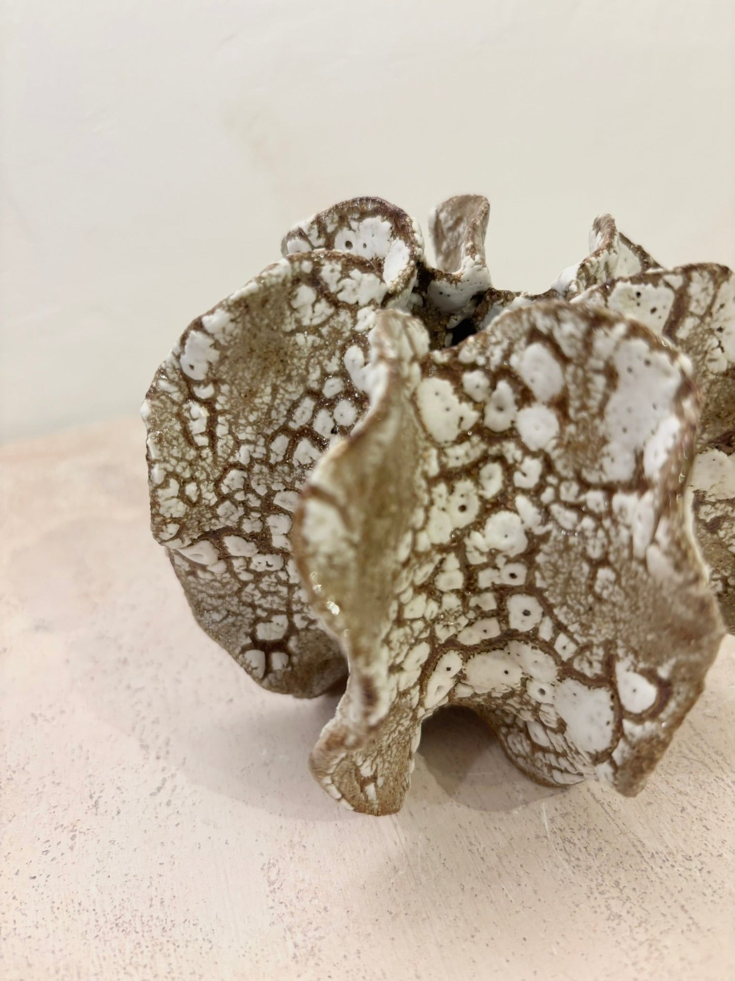 Mini chalk sea sculpture no 06126