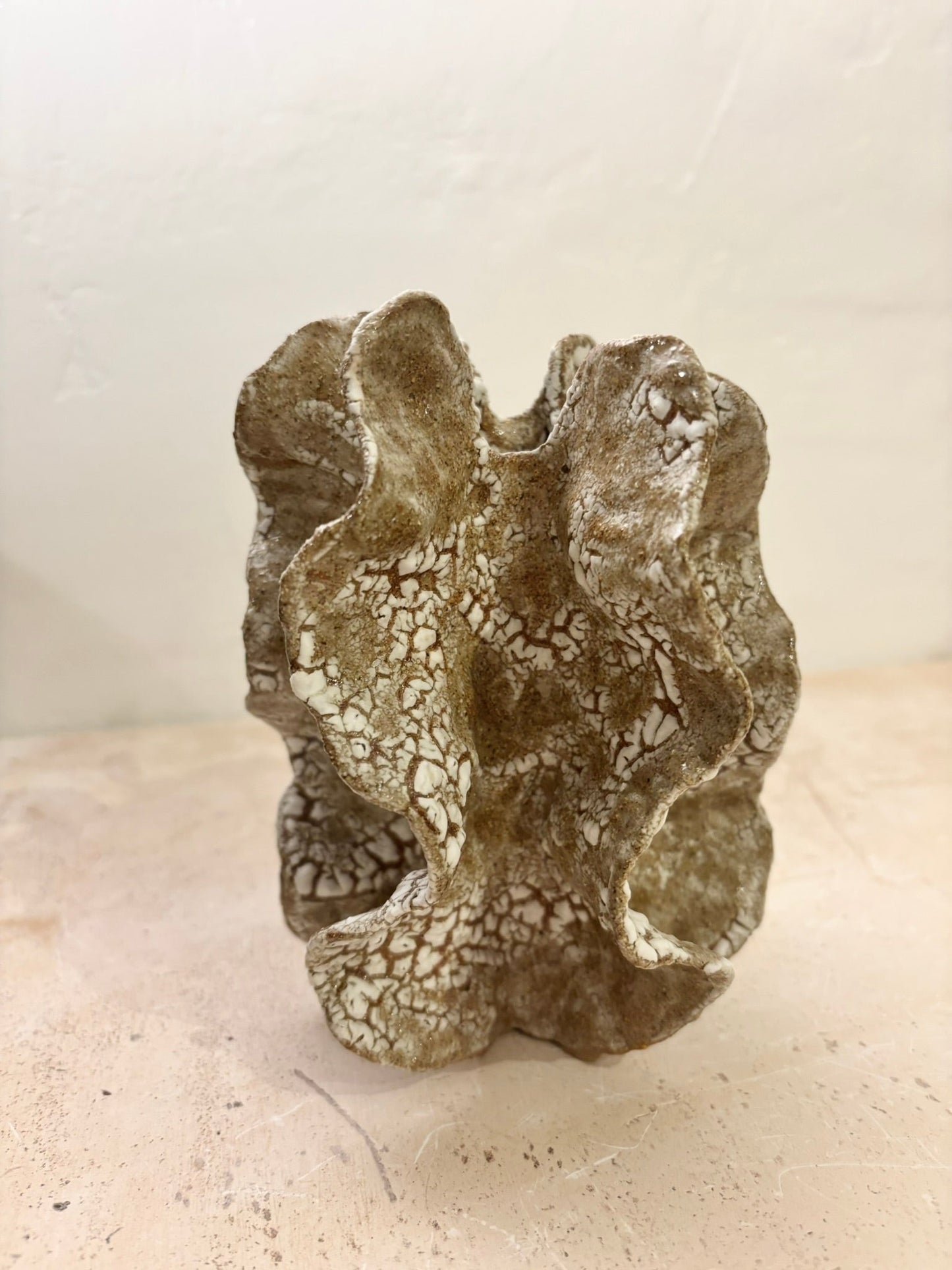 Mini chalk sea sculpture no 06137