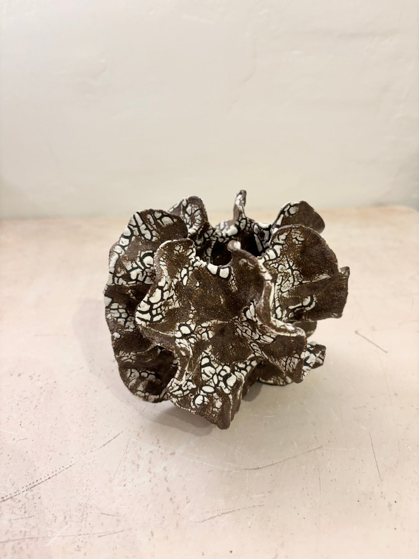 Mini chalk sea sculpture no 06131