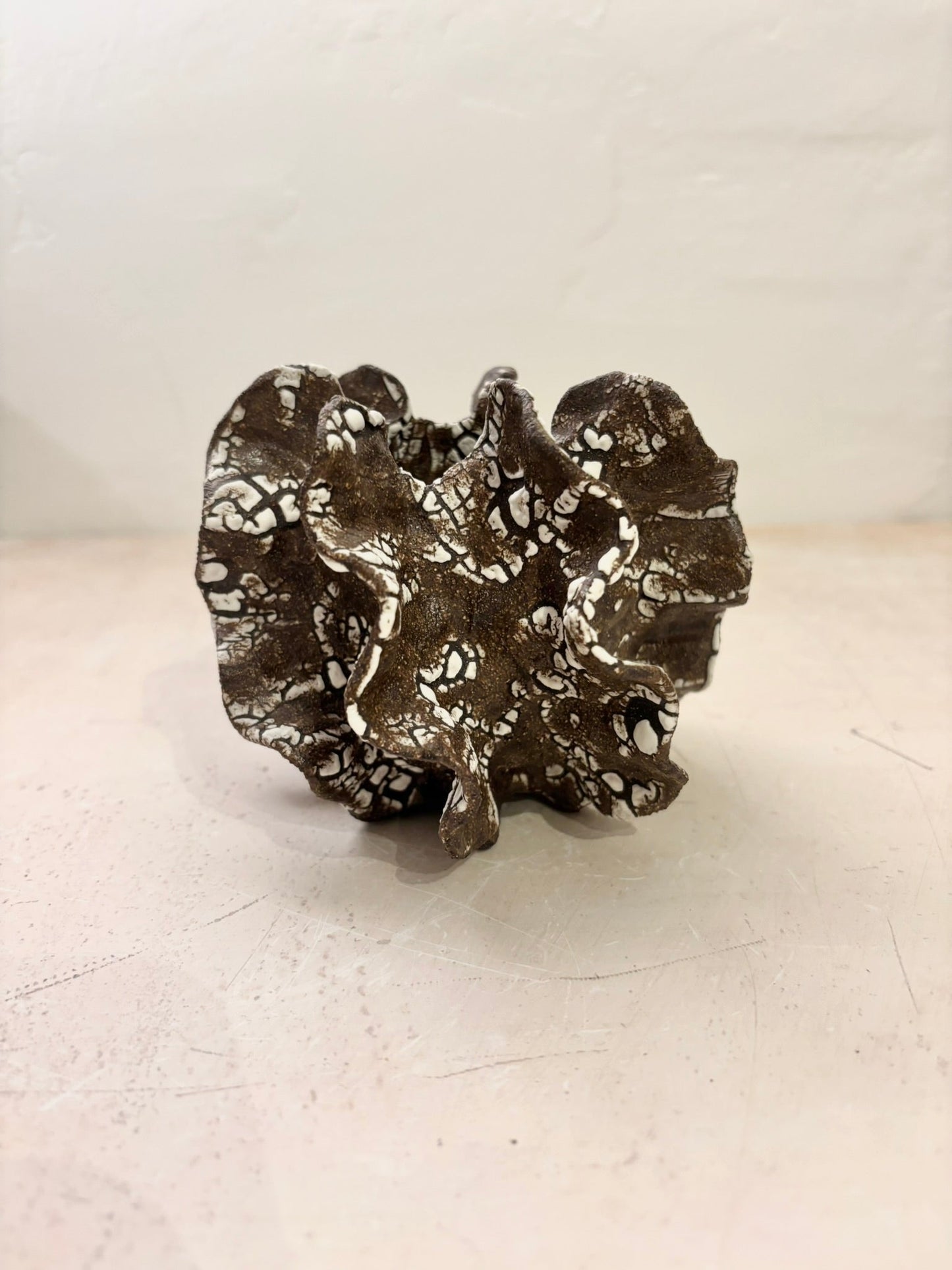 Mini chalk sea sculpture no 06131