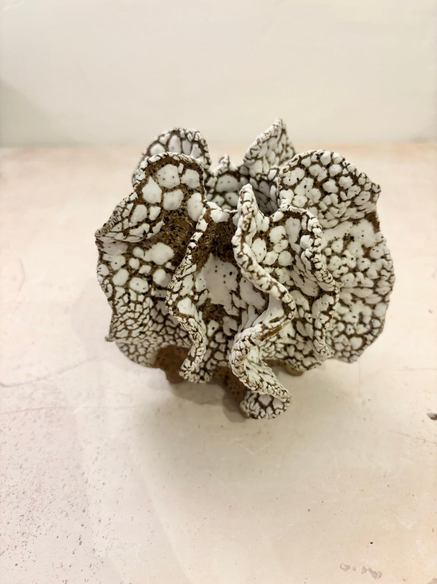 Mini chalk sea sculpture no 06143