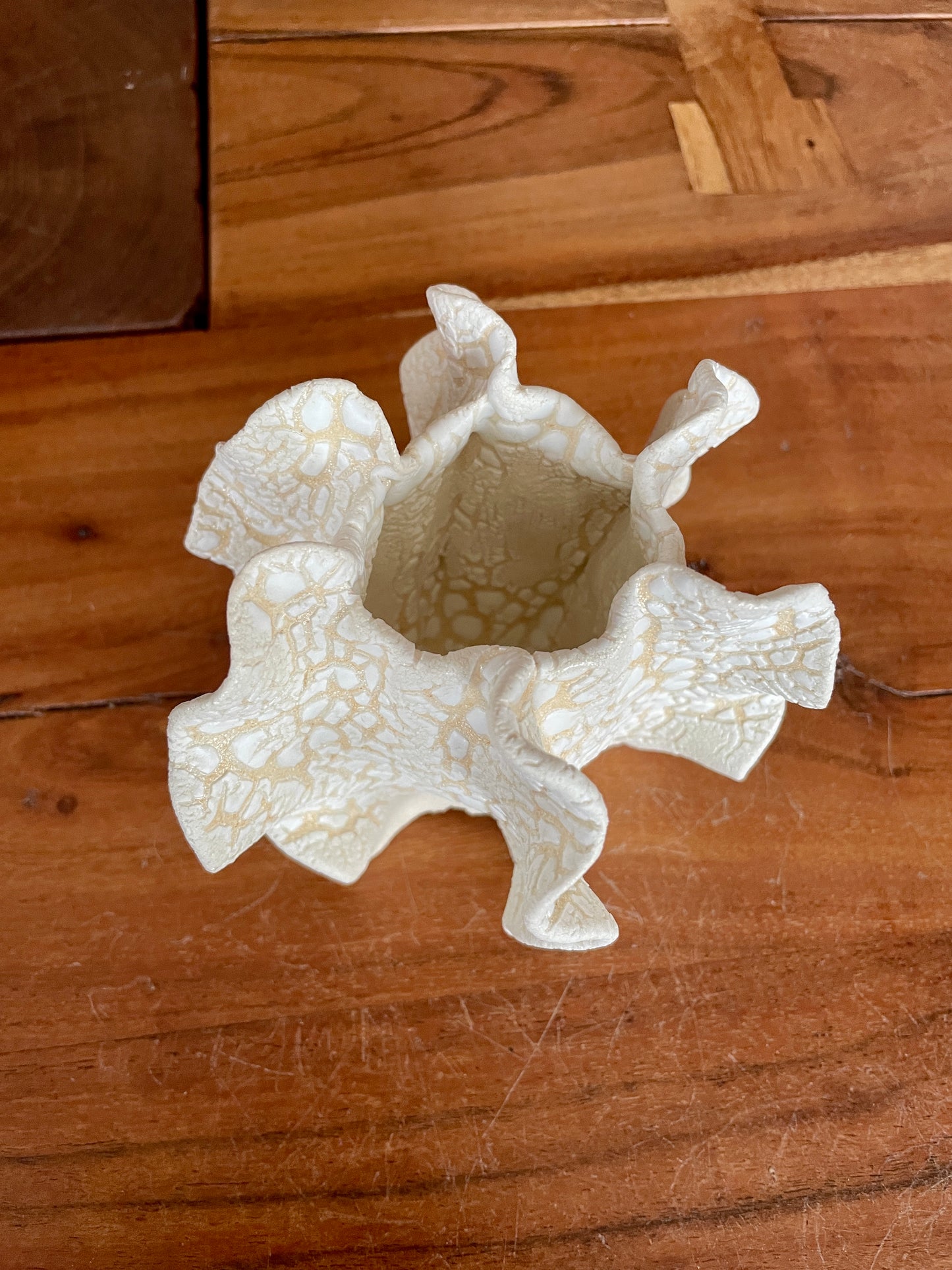 Mini chalk sea sculpture no 06126